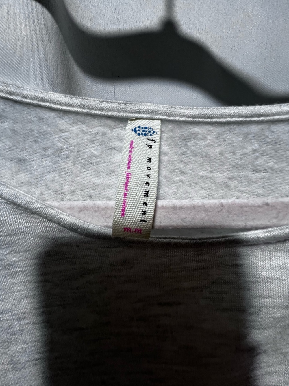 Free People Movement Gray Cropped Pullover Sweatshirt Baloon Sleeve Soft Lounge - Picture 6 of 6